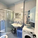 Centre Lions Gate 14 Apartmán Tirana